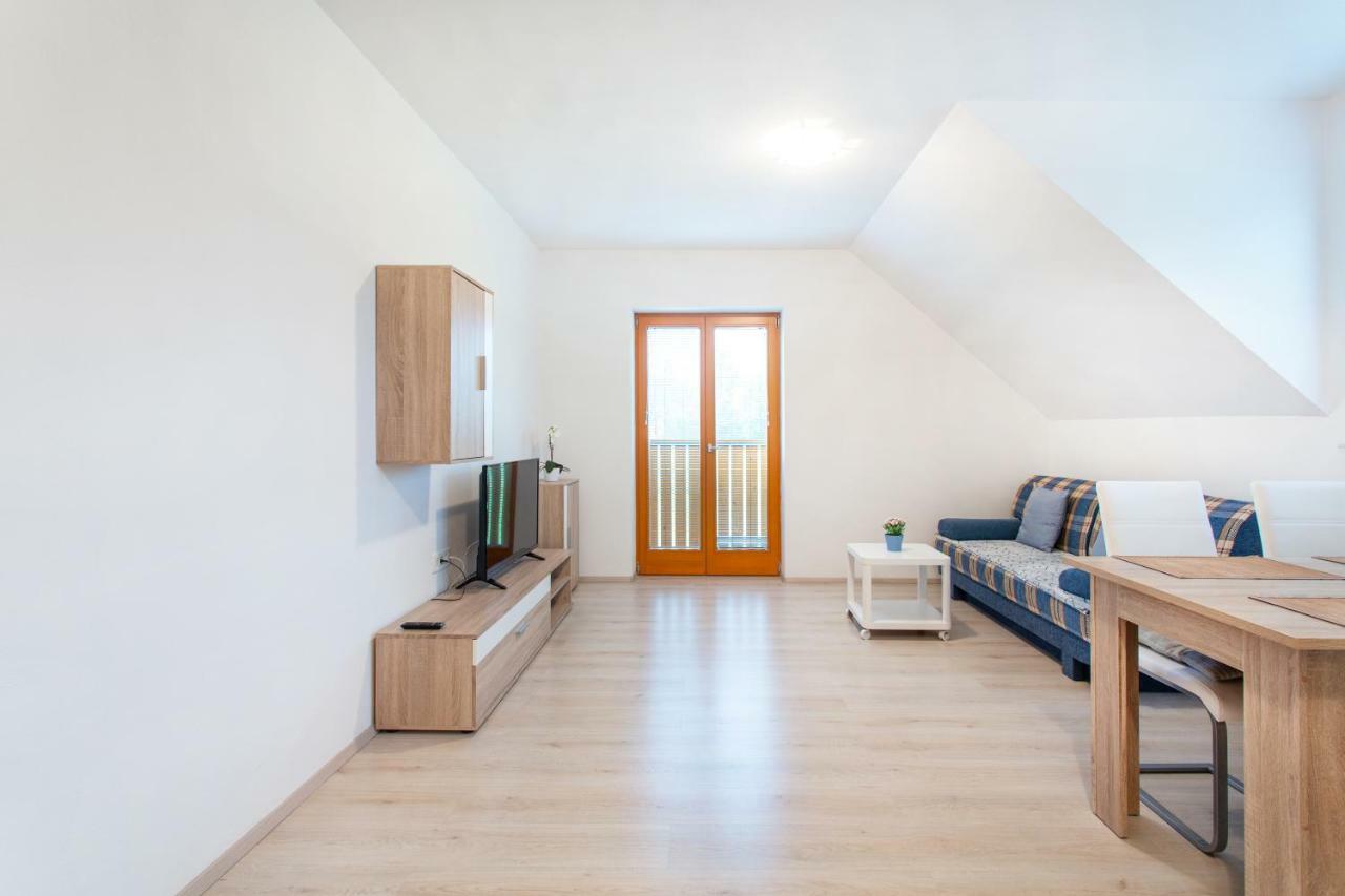 Apartments Roberta Блед Экстерьер фото
